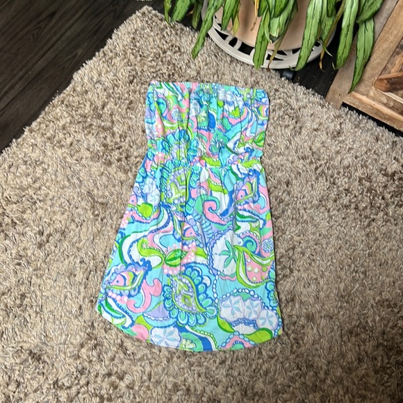 Lilly Pulitzer Dresses & Skirts - Lilly Pulitzer Med strapless dresses 👗 worn once